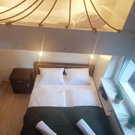 Pod Lasem 51 M 2